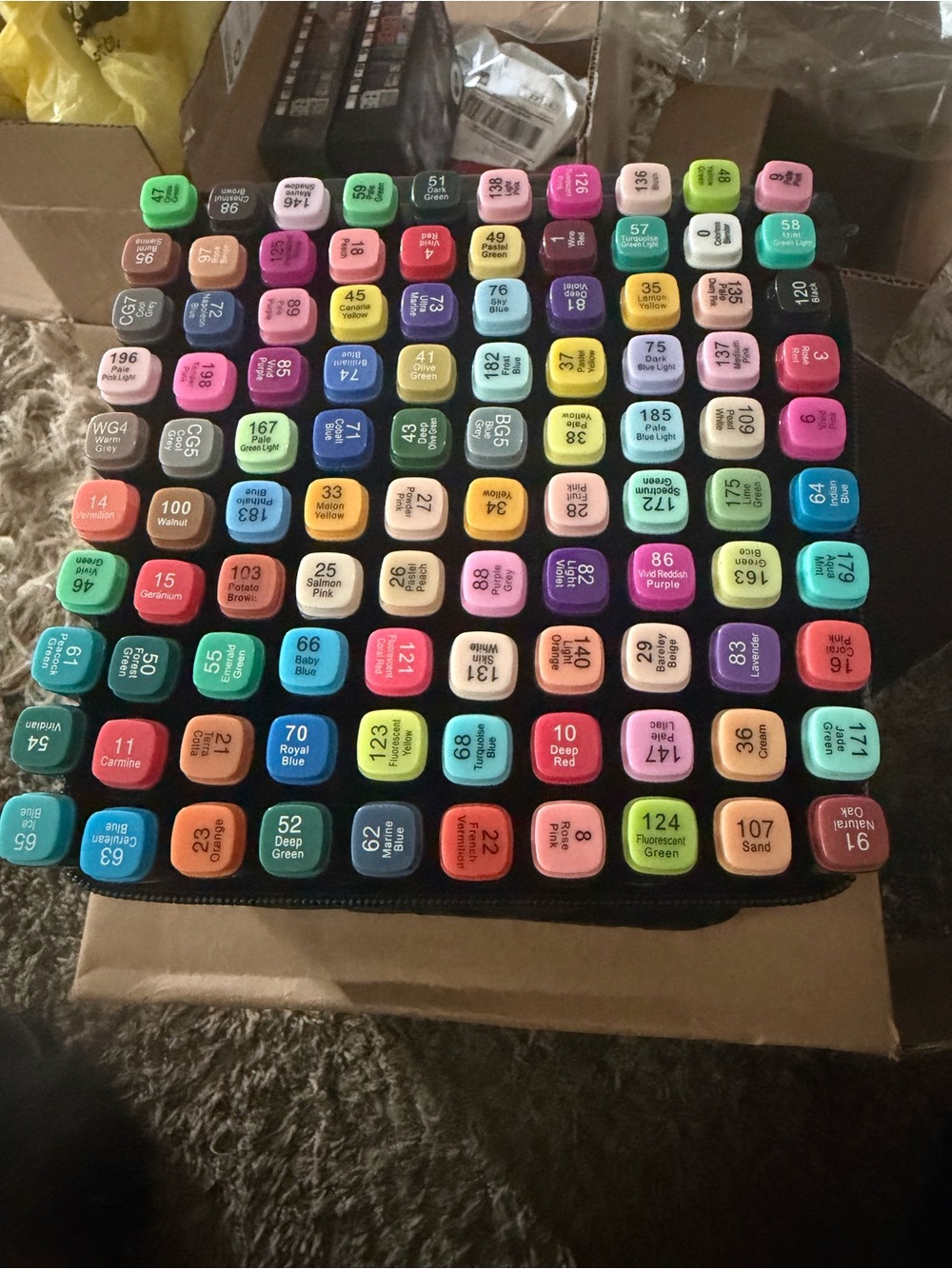 100 pc Assorted Dual-Tip Alcohol Markers - Colorful Set